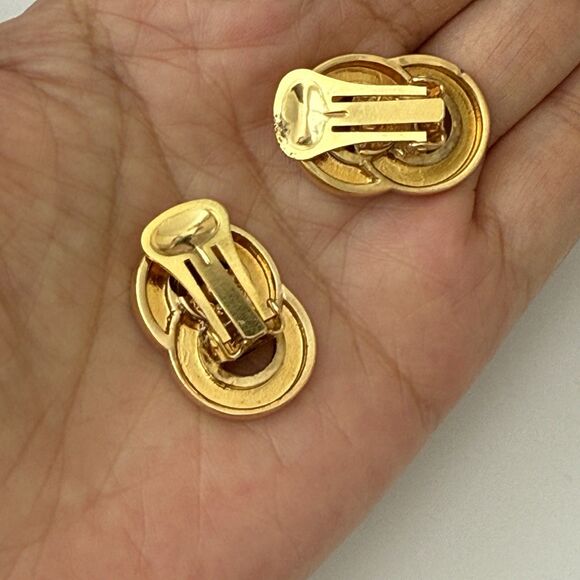 Authentic Celine Paris Interlocking 2 Circles Clip-on Earrings Gold Plated - Picture 3 of 4